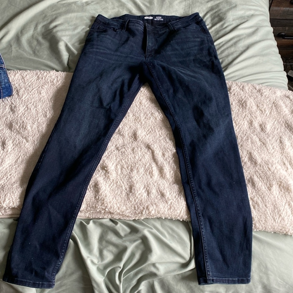 Old navy dark wash skinny jeans